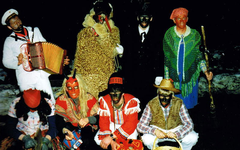 Bärengruppe aus dem Jahr 1982
