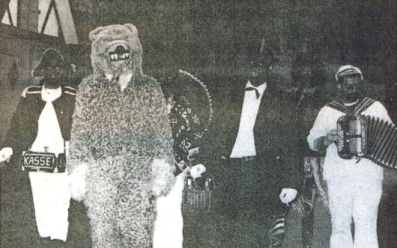 Bärengruppe aus dem Jahr 1992